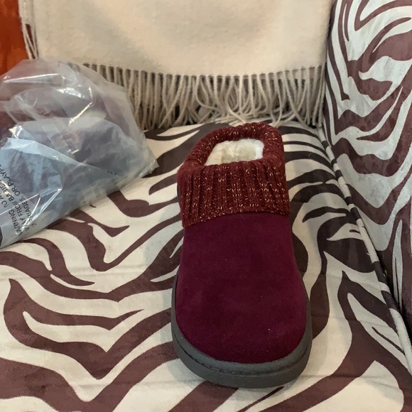 Clarks - Picture 3 of 5